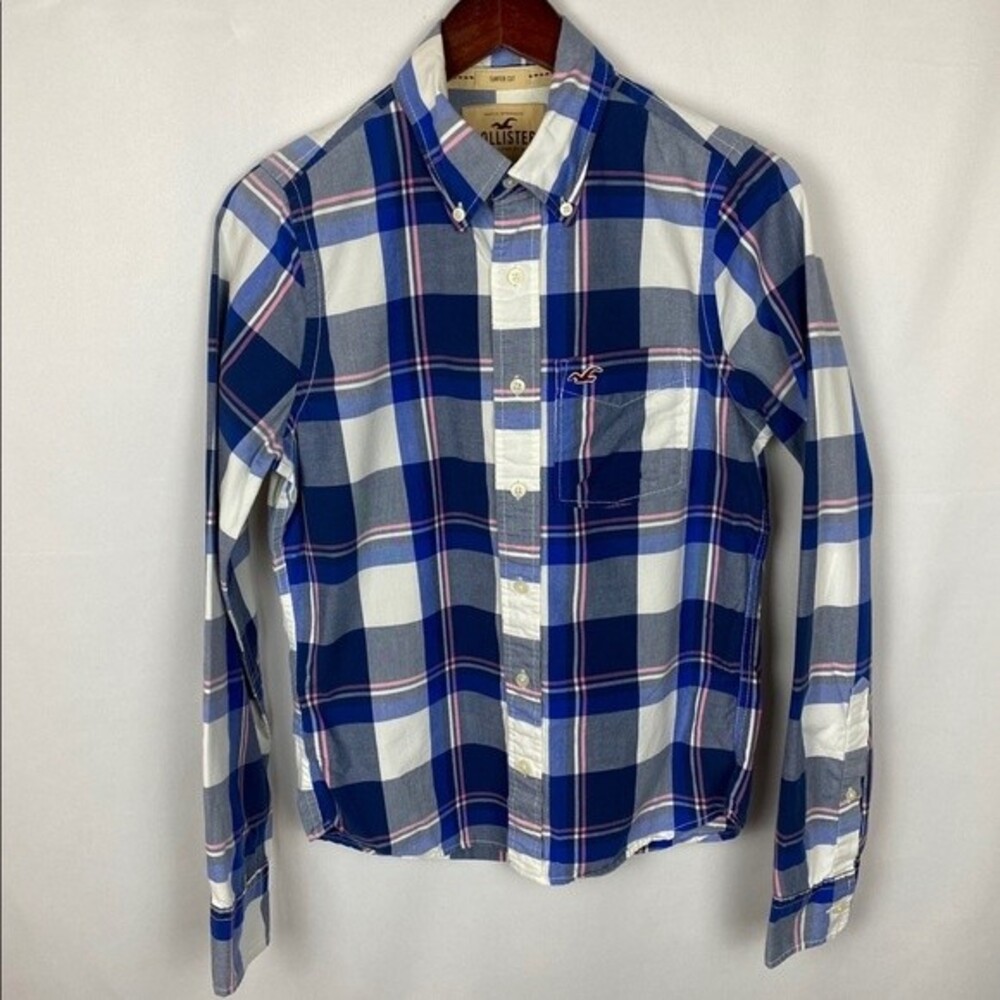 Hollister Blue Plaid Button Up Shirt‎